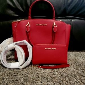 ❤️😍Micheal Kors Ellis Large Satchel & Matching Wallet Set😍❤️